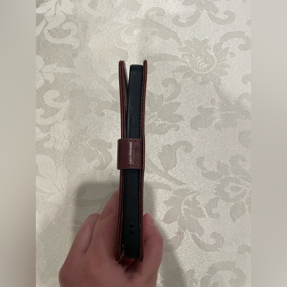 Brown Leather iPhone 12 & 14 Phone Case and Wallet - Picture 7 of 12
